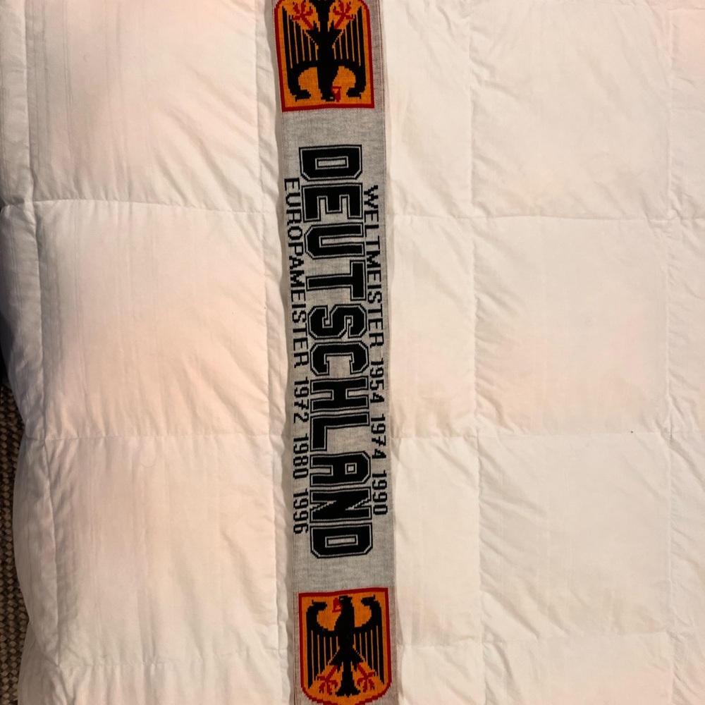 German Knit Soccer Scarf - Picture 3 of 3